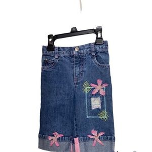 SPECIALTY Toddler Girl Denim Cuffed Jeans w/ Floral Appliqués…Size:2T